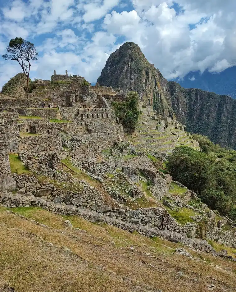 Alternative Treks 4 Hikers walking the Inca Trail to Machu Picchu in a 4-day trek